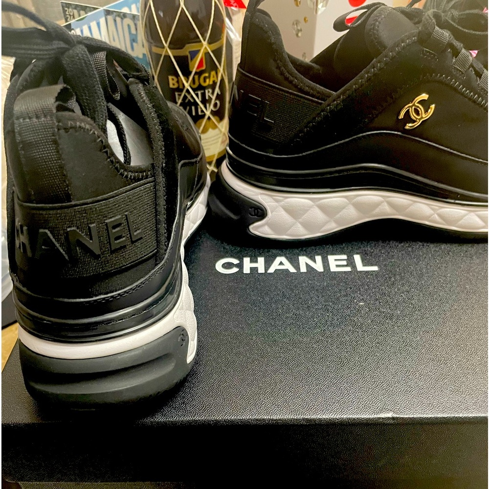 Black with white brand new never wear